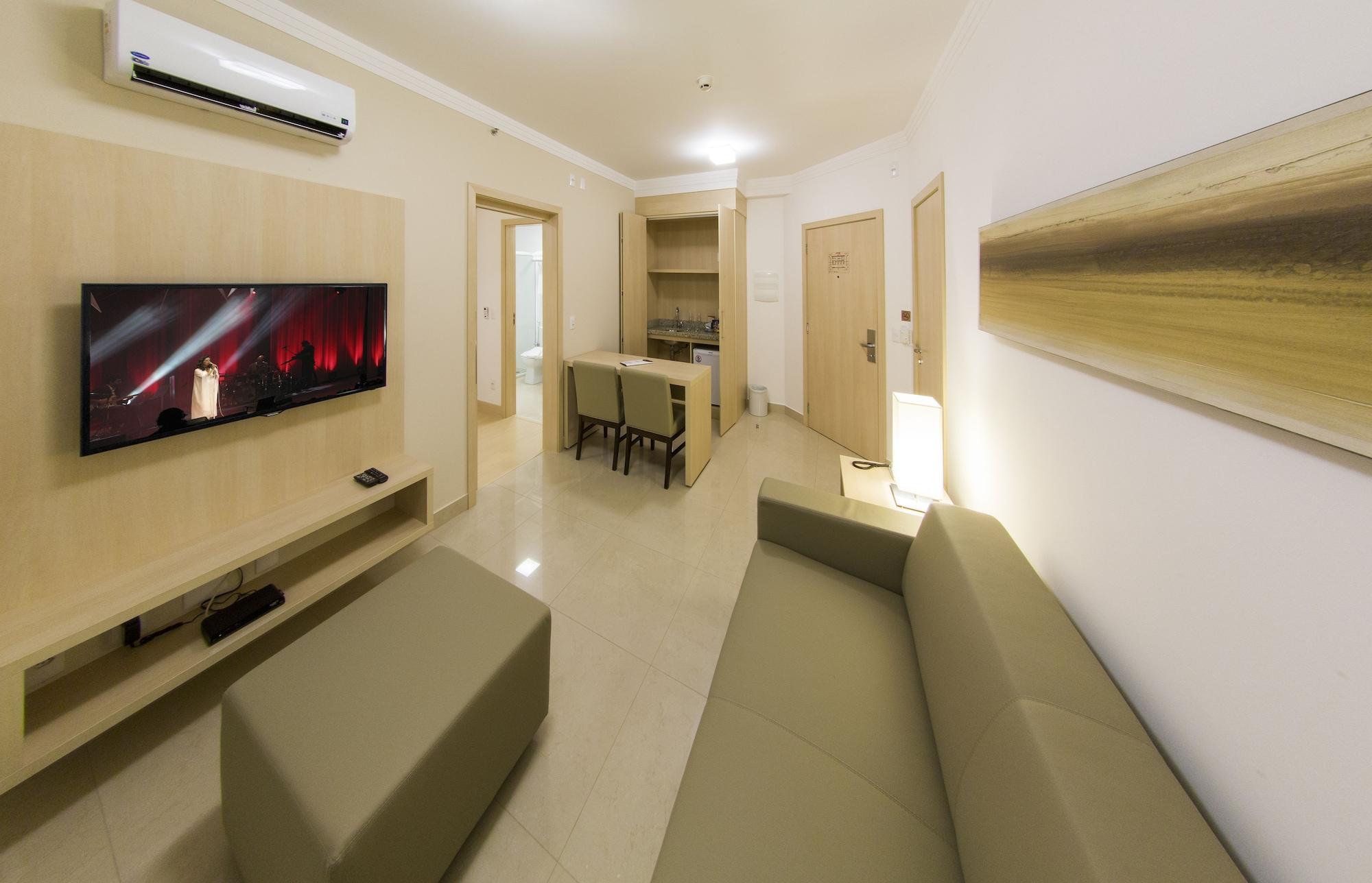 Hotel Mont Blanc Premium 리베이라오프레토 외부 사진 A typical apartment at the complex